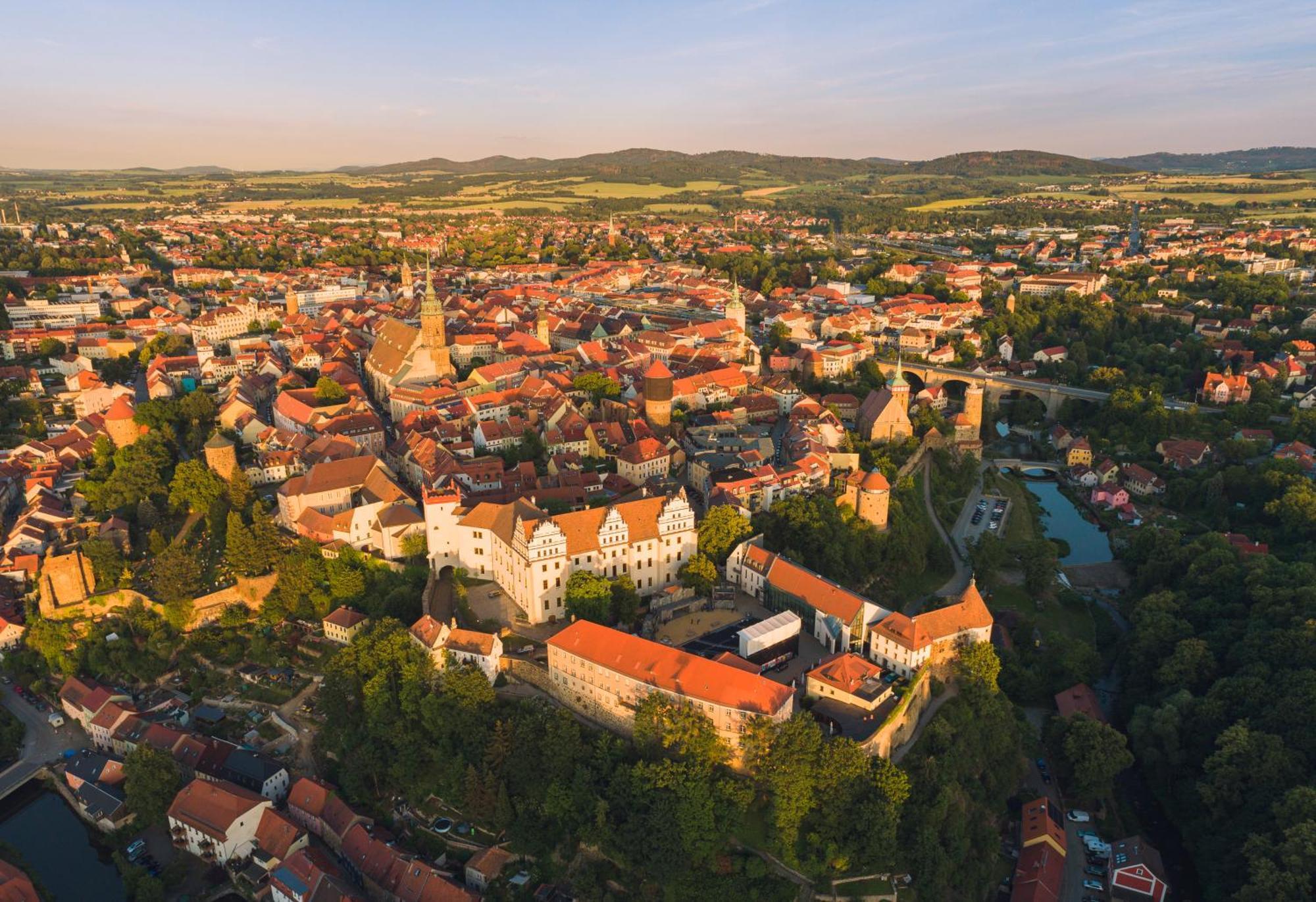 Bautzen Living Appartement - Zentrumslage Parkplatz Babybett 外观 照片